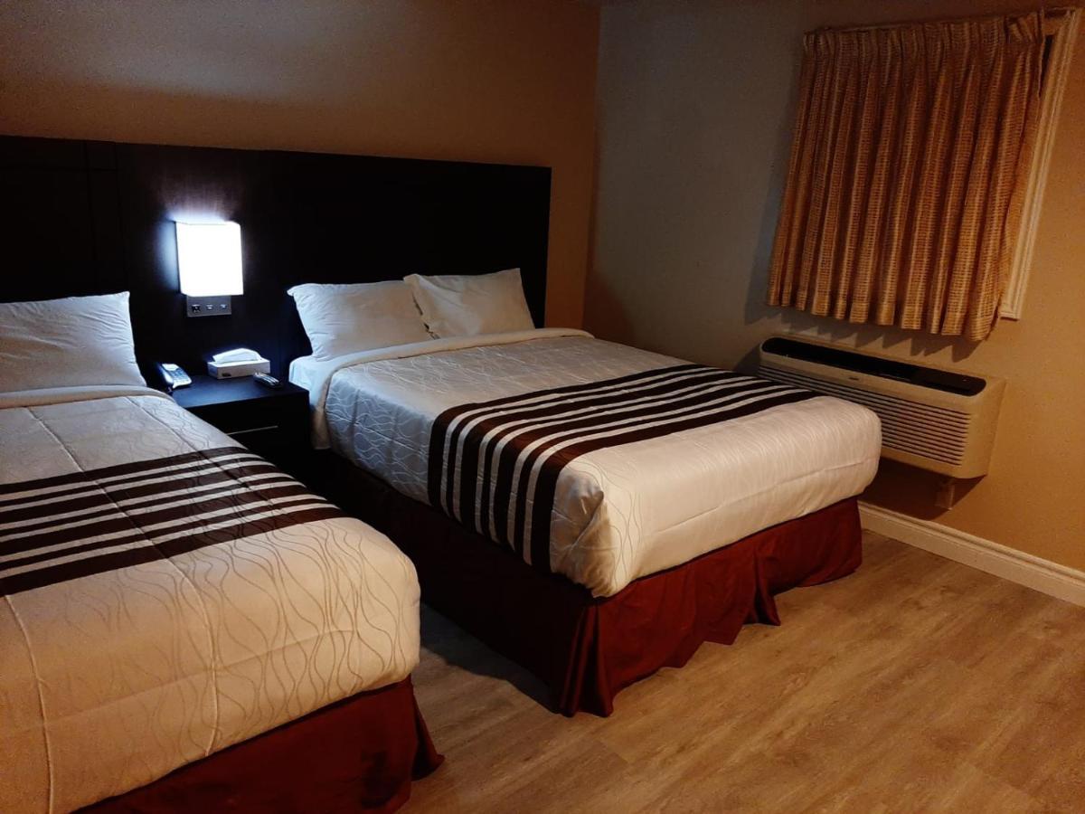 Silver Maple Motel Haliburton Eksteriør bilde