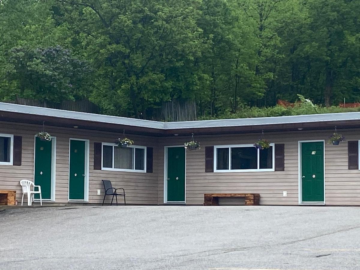Silver Maple Motel Haliburton Eksteriør bilde