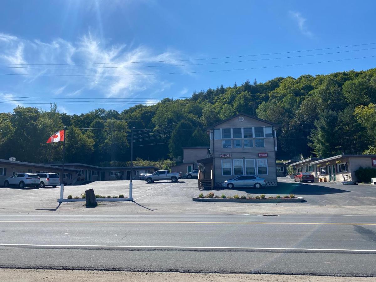 Silver Maple Motel Haliburton Eksteriør bilde
